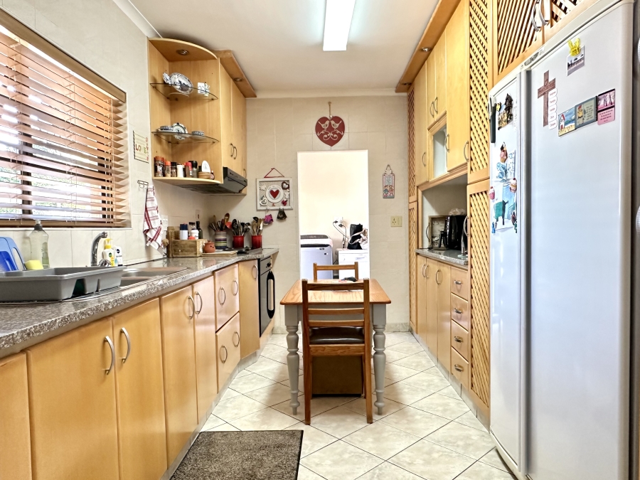 To Let 3 Bedroom Property for Rent in Panorama Western Cape